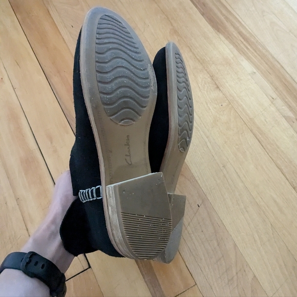 Clarks suede boots - excellent cond - Picture 3 of 4
